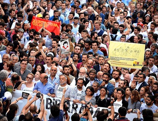4- Gezi'nin 3. Yıldönümünde İstiklal'de Yürüyüş: 'Bir Aradayız, Buradayız'