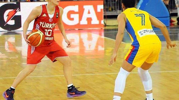 Türkiye, basketbol branşında olimpiyatlara katılmak için mücadele verecek