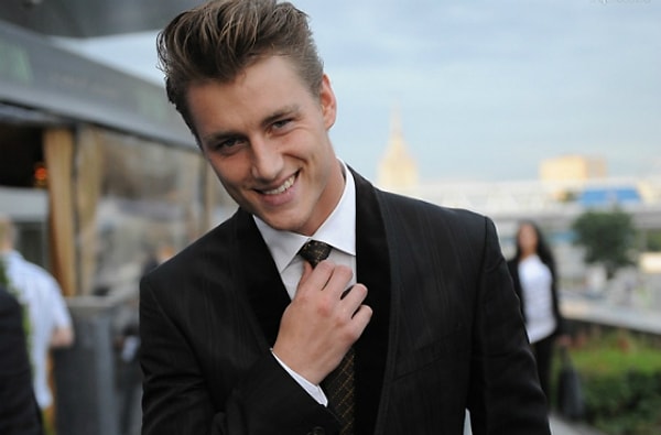 4. Воробьев отмечает, что шоу «Холостяк» многое изменило в его жизни, что на многое он стал смотреть по-другому. Холостяк очень часто не мог предугадать реакцию девушек, что ставило его в тупик.