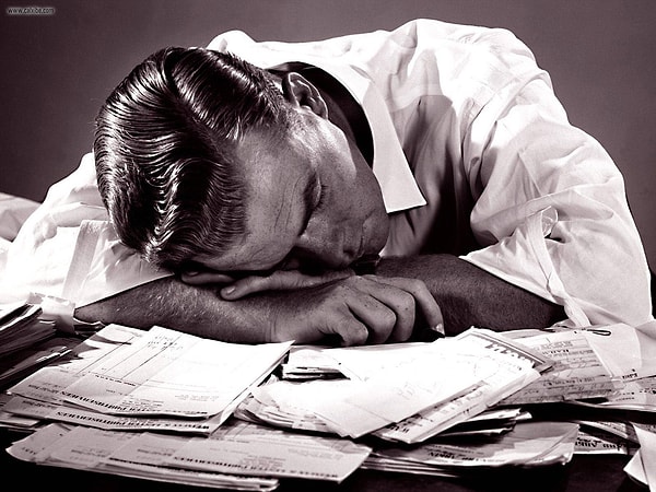 8. «Мне плохо из-за того, что муж слишком устает, чтобы заниматься сексом… Он усердно работает, но мне хочется близости с ним»