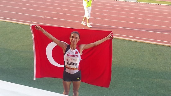 Milli Atlet Esma Aydemir'den Altın Madalya!