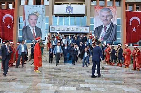 İzmir Marşı'nı Binali Yıldırım'ın Adına Uyarladılar