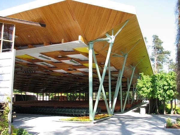 3. Резиденция стоимостью 15 миллионов евро находится неподалеку от концертного зала "Дзинтари", где раньше каждое лето проводился фестиваль "Новая волна"