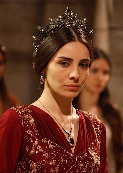 Mahidevran Sultan / Nur Fettahoğlu