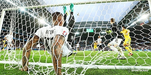 Boateng çizgiden çıkardı