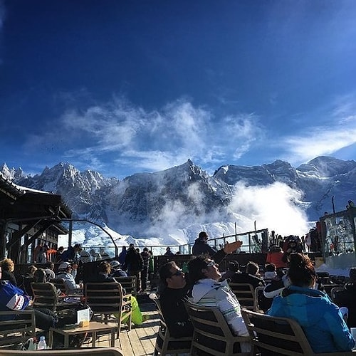 Le Panoramic | Mont Blanc eteklerindeki Chamonix kasabası, Fransa.
