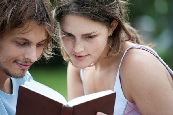 11. Устройте клуб читателей только для двоих