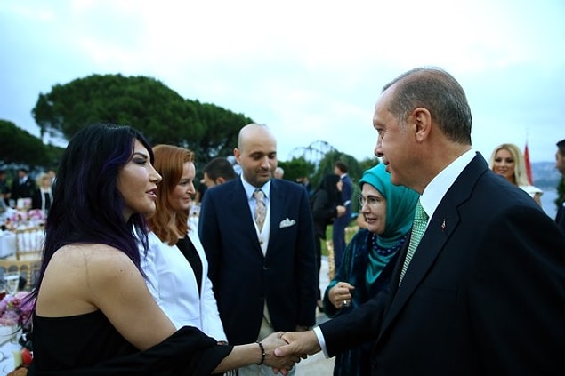 Hande Yener