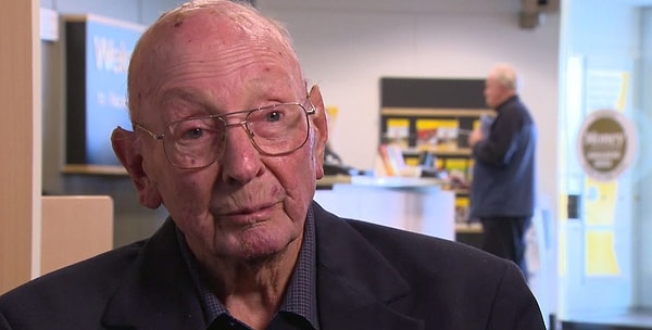 11. Многие спасенным им люди возвращаются к Дону, чтобы поблагодарить его за то, что он смог убедить их изменить решение.