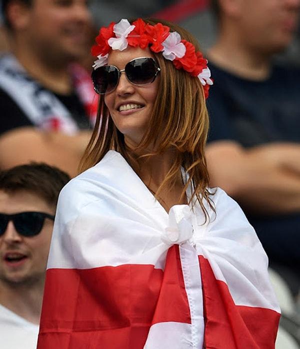 İngilizler de turnuvada güzellikleriyle boy göstermeye devam ediyor.