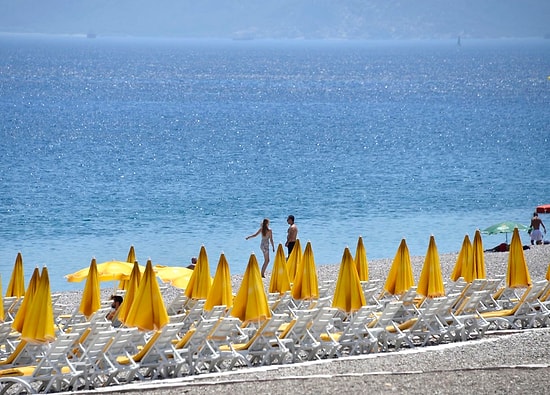 Türkiye'ye Gelen Turist Sayısı 22 Yılın Dibinde