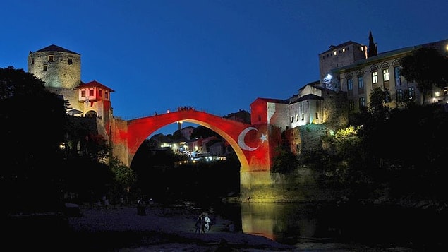 Mostar Köprüsü