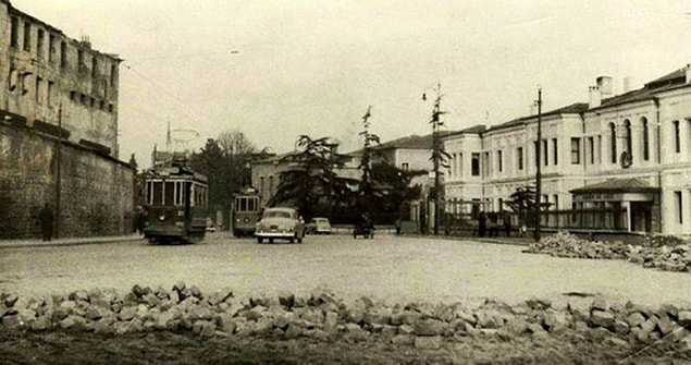 Fındıklı'da yol genişletme çalışmaları (1950'li yılar.)