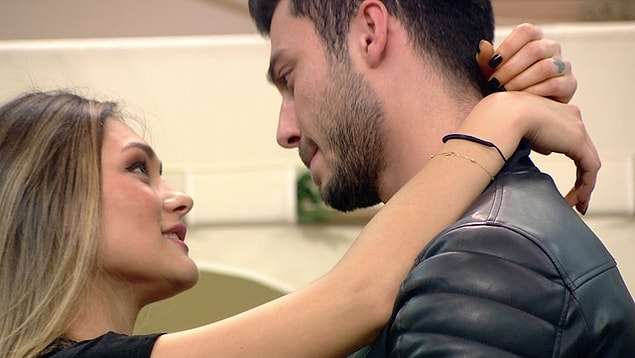 İddialara göre Hazal ve Emre evlenmek istediklerini söyleyince, nikahları kıyıldı ve kazanan çift HazEm oldu!