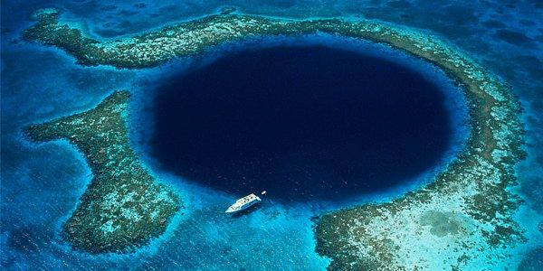 11. Büyük Mavi Çukur, Belize