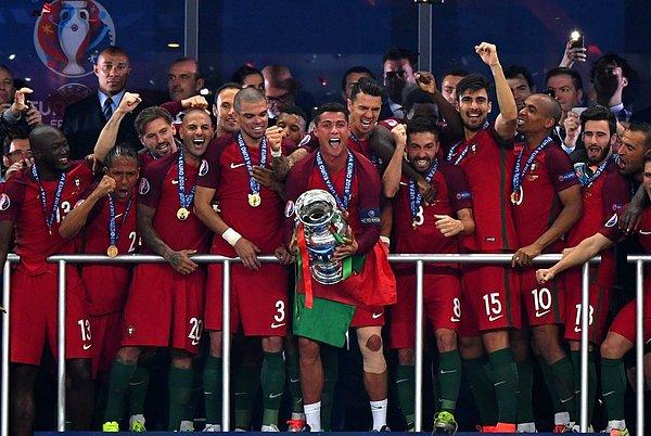 23. EURO 2016 Şampiyonu Portekiz
