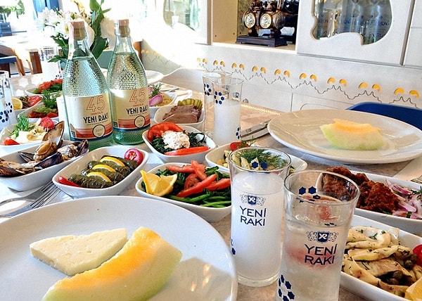 15. Турция - ракы.