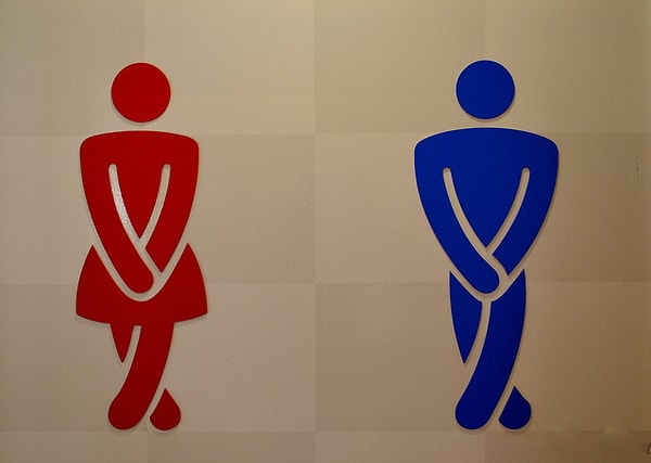 9. Ходи в туалет после секса - это поможет избежать инфекции (правило для обоих партнеров)