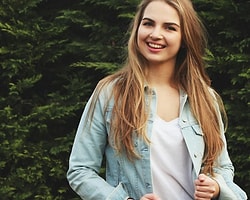 14 Maddede Kendine Has Tavrı ve Samimiyetiyle YouTube'un Prensesi Olan Melisa Beleli