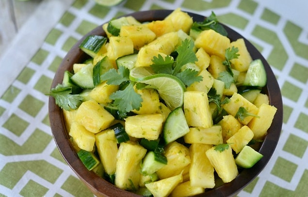 10. Ananaslı Ferahlatan Salata Tarifi