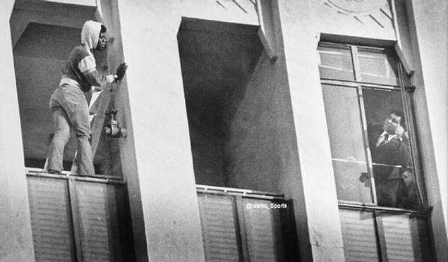 6. Legendary Boxer Muhammad Ali trying to save a man from committing suicide. (1981)