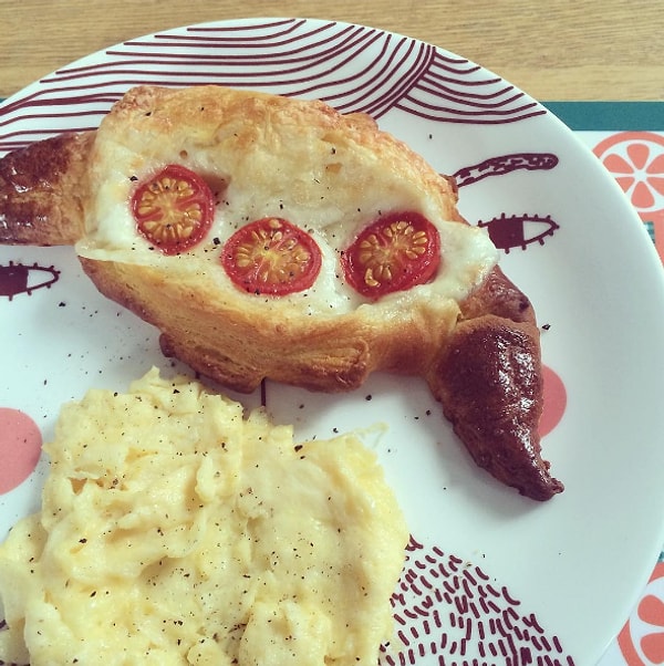 1. Круассан = яичница