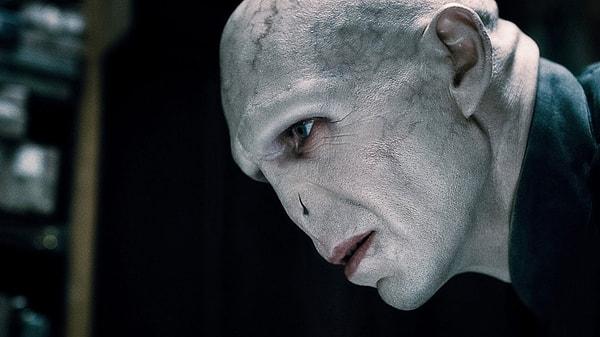 20. Voldemort'u hangi oyuncunun canlandırdığını bilemeyenler teste devam etmese de olur. 😒😁