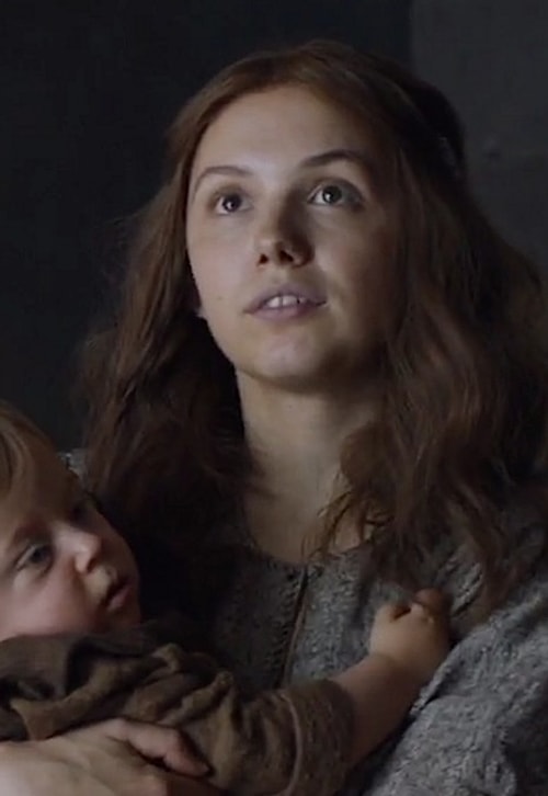 Gilly - Hannah Murray