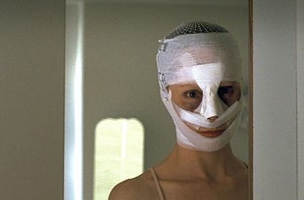 19. Мамочка (2014)