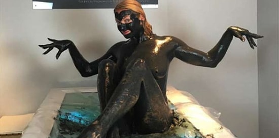 Обнаженная и грязная Волочкова снялась в рекламе спа-салона в Крыму