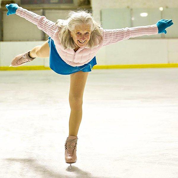 8. 85 yaşındaki buz patencisi Yvonne Dowlen.