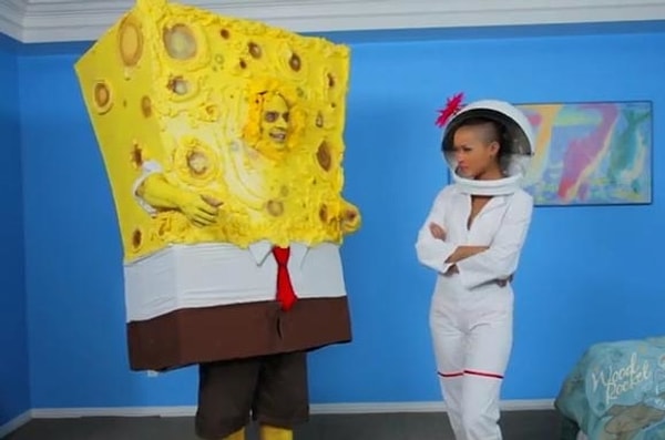 1. "SpongeKnob SquareNuts" - Спанч Болт Квадратные Шары