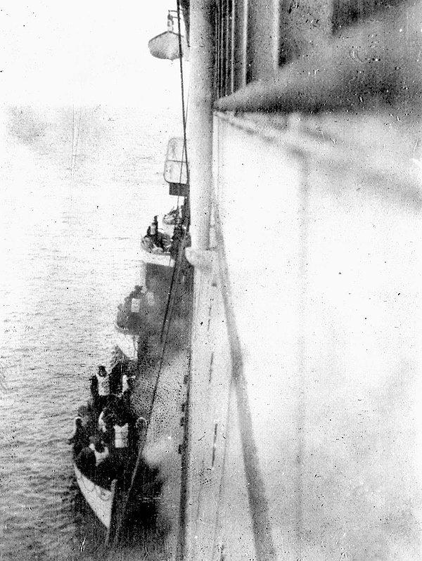 27. Carpathia Kurtarma Gemisi'ne Binen Titanik Kazazedeleri, 1912