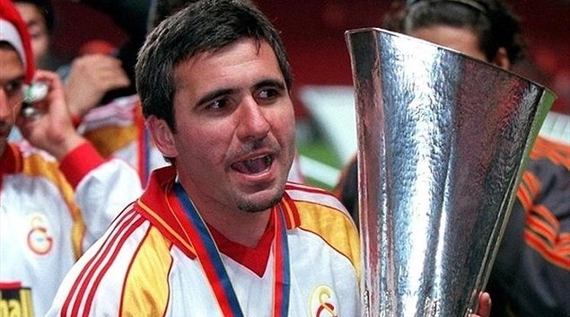 1 UEFA, 1 Avrupa Süper Kupası, 4 lig şampiyonluğu, 2 Türkiye Kupası, 2 Cumhurbaşkanlığı, 3 TSYD Kupası...