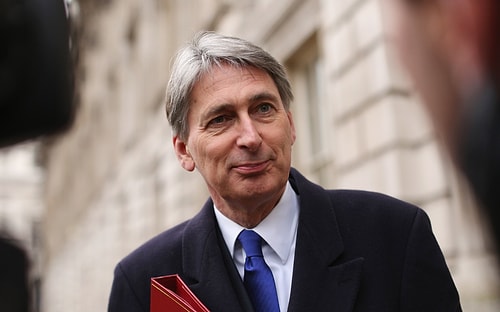 Habere göre rapor dönemin İngiltere Başbakanı David Cameron'a ve Dışişleri Bakanı Phillip Hammond'a da gönderilmiş