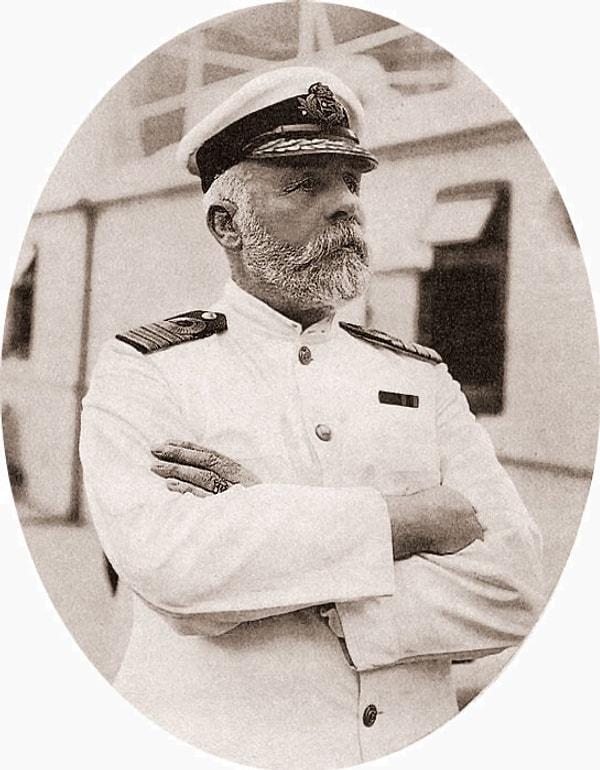 Kaptan Edward John Smith