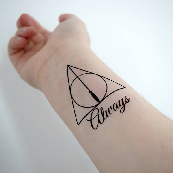 12. «Иметь сексуальные фантазии с тобой и твоим мужем в мире Гарри Поттера – это круто, потому что можно придумать, как использовать некоторые заклинания не совсем для того, для чего они предназначены»