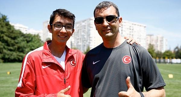 1999 doğumlu genç sporcunun babası Metin Gazoz da başarılı bir okçu.