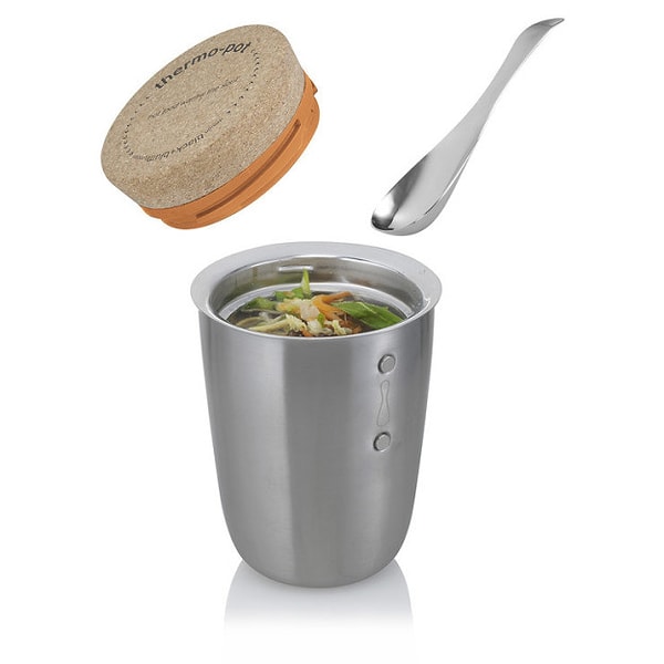 6. Герметичный термостакан идеально подойдет для зимних месяцев