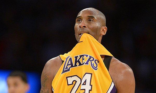 Kobe Bryant'tan sonra "NBA tarihinin yıllık 30 milyon dolar kazanan 3. oyuncusu" olacak