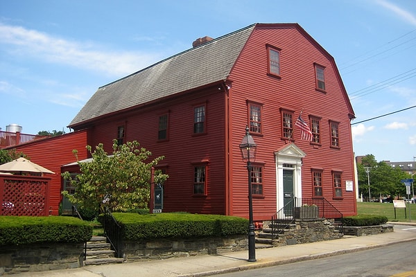 6. White Horse Tavern в Ньюпорте, штат Род-Айленд - основан в 1673 году