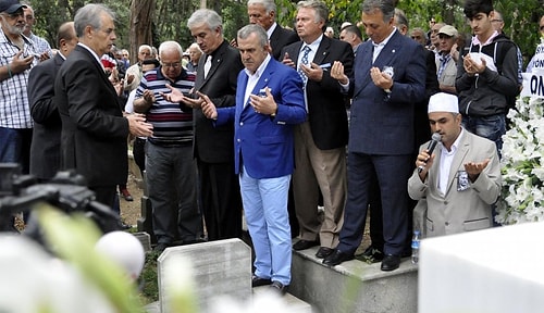 Süleyman Seba, Mezarı Başında Anıldı