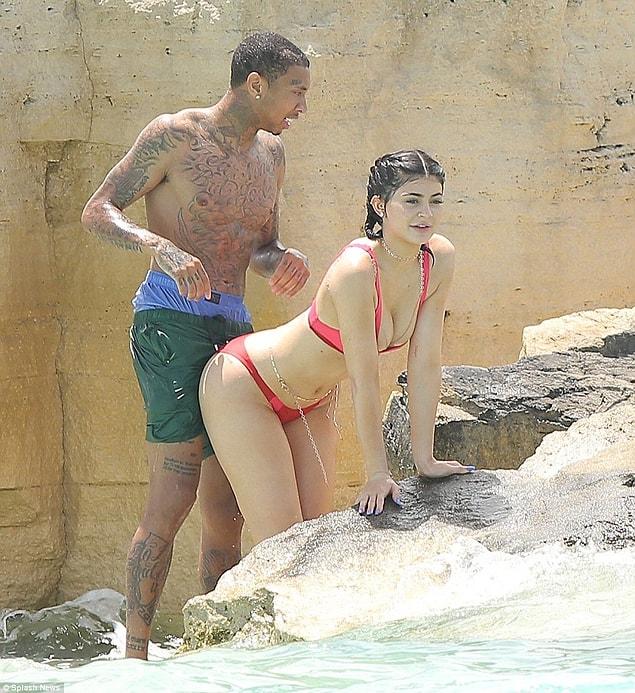 4. Kylie Jenner, who recently celebrated her 19th birthday, has gone on vacation with her boyfriend and close friends on Turks and Caicos islands.