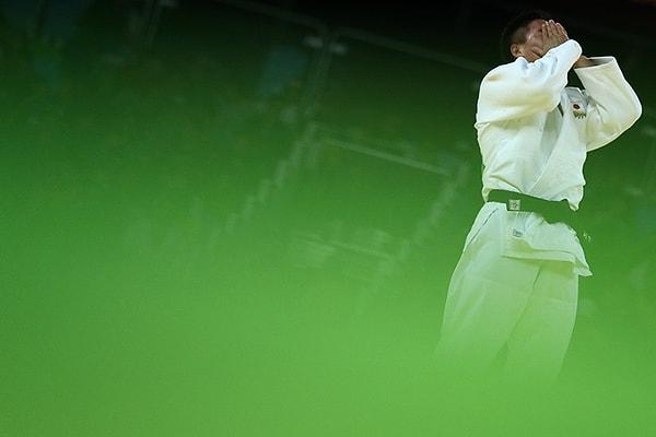 10. 90kg judo finalindeki başarısıyla Mashu Baker da Japonya'ya altın götüren sporculardan biri oluyor.