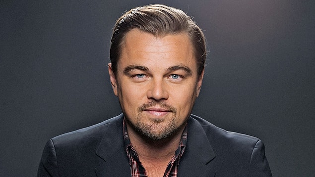 14. Leonardo DiCaprio, kapalı alanlarda kalmaktan korkuyor.