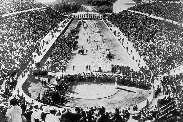 3. İlk modern olimpiyatlardan açılış seremonisi, Atina, Yunanistan, 6 Nisan 1896.