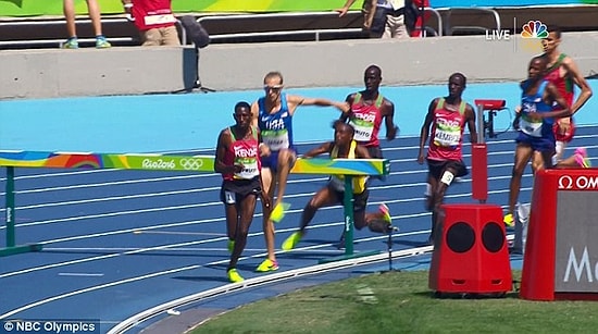 3000 Metre Koşusunda Ugandalı Atlet Jacob Araptany'nin Şanssız Kazası