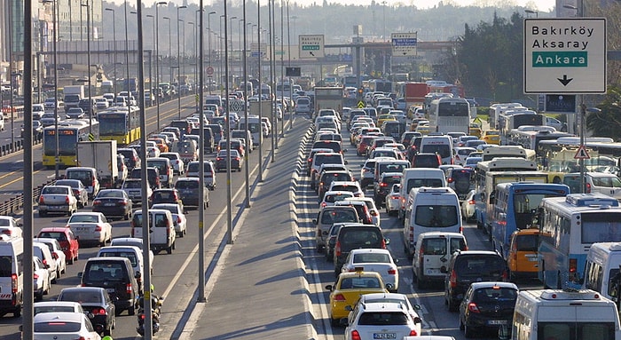 Triatlon Yarışları Nedeniyle Yarın İstanbul Anadolu Yakasında Bazı Yollar Kapatılacak