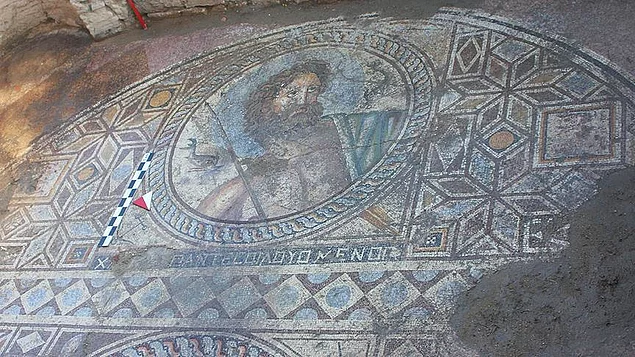 Adana'daki Antik Kentte 'Poseidon' Tasvirli Mozaik Bulundu