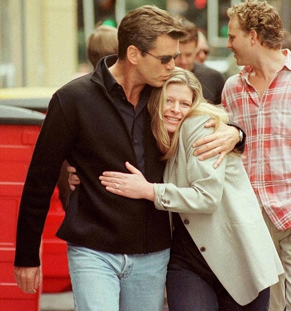 9. Дочь актера Пирса Броснана, 42-летняя Шарлотта, умерла от рака яичников.